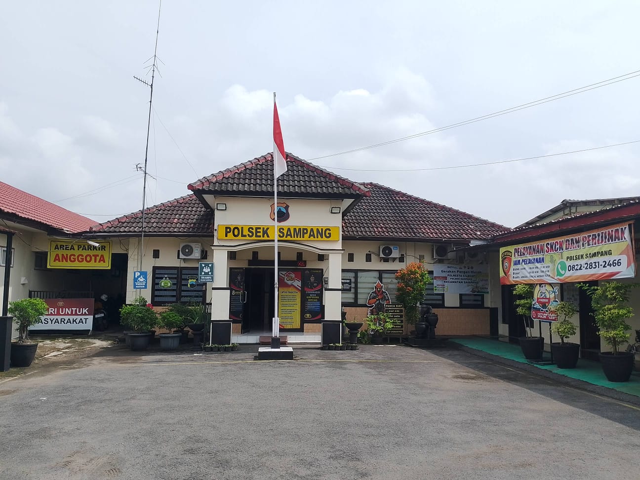 POLSEK SAMPANG